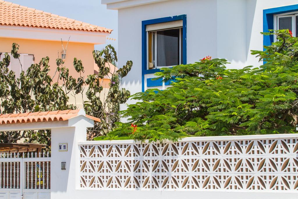 Surfhouse Hotel Corralejo Exterior photo