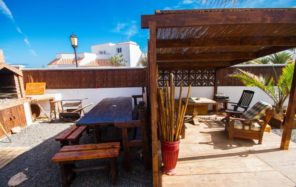 Surfhouse Hotel Corralejo Exterior photo