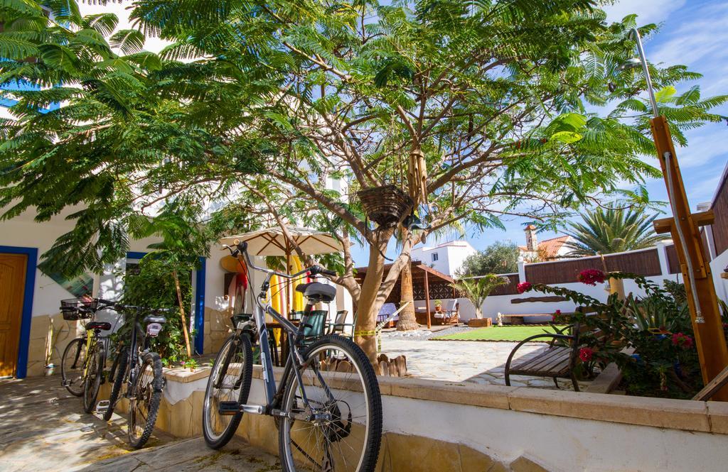 Surfhouse Hotel Corralejo Exterior photo